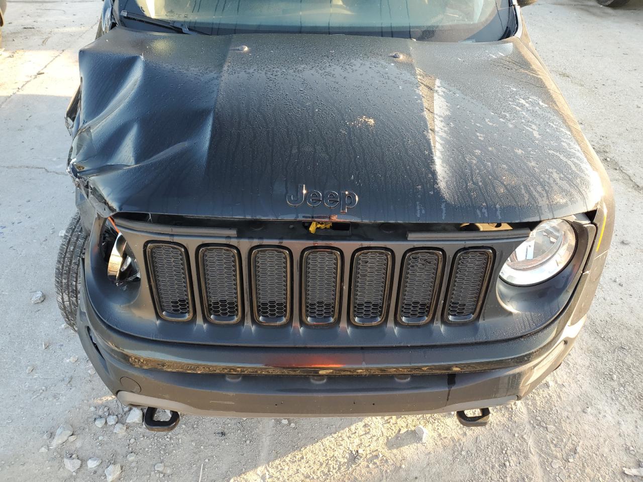ZACCJBABXJPJ02338 2018 Jeep Renegade Sport
