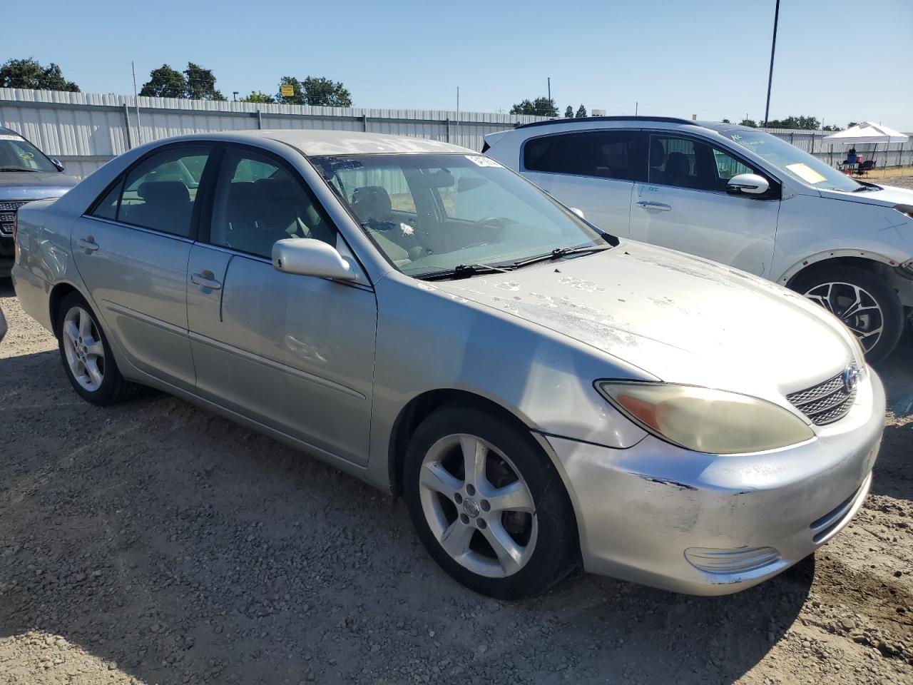 4T1BE32K44U267663 2004 Toyota Camry Le