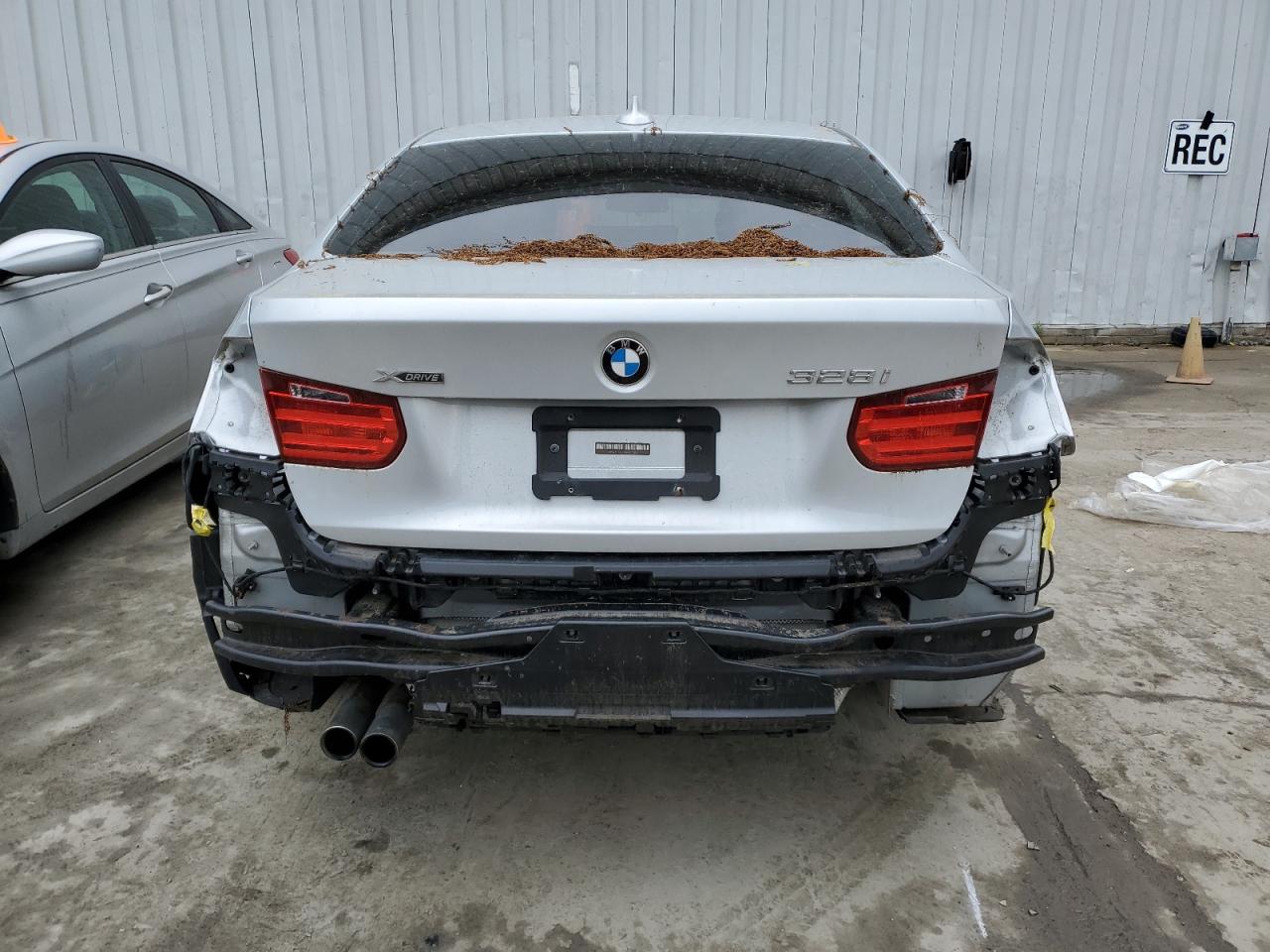 WBA3B5G57ENS10205 2014 BMW 328 Xi Sulev