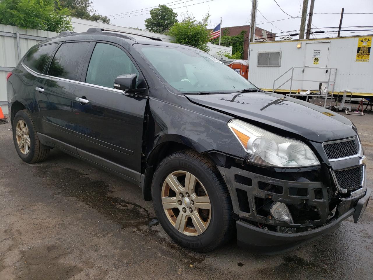 1GNKVJED3BJ308392 2011 Chevrolet Traverse Lt