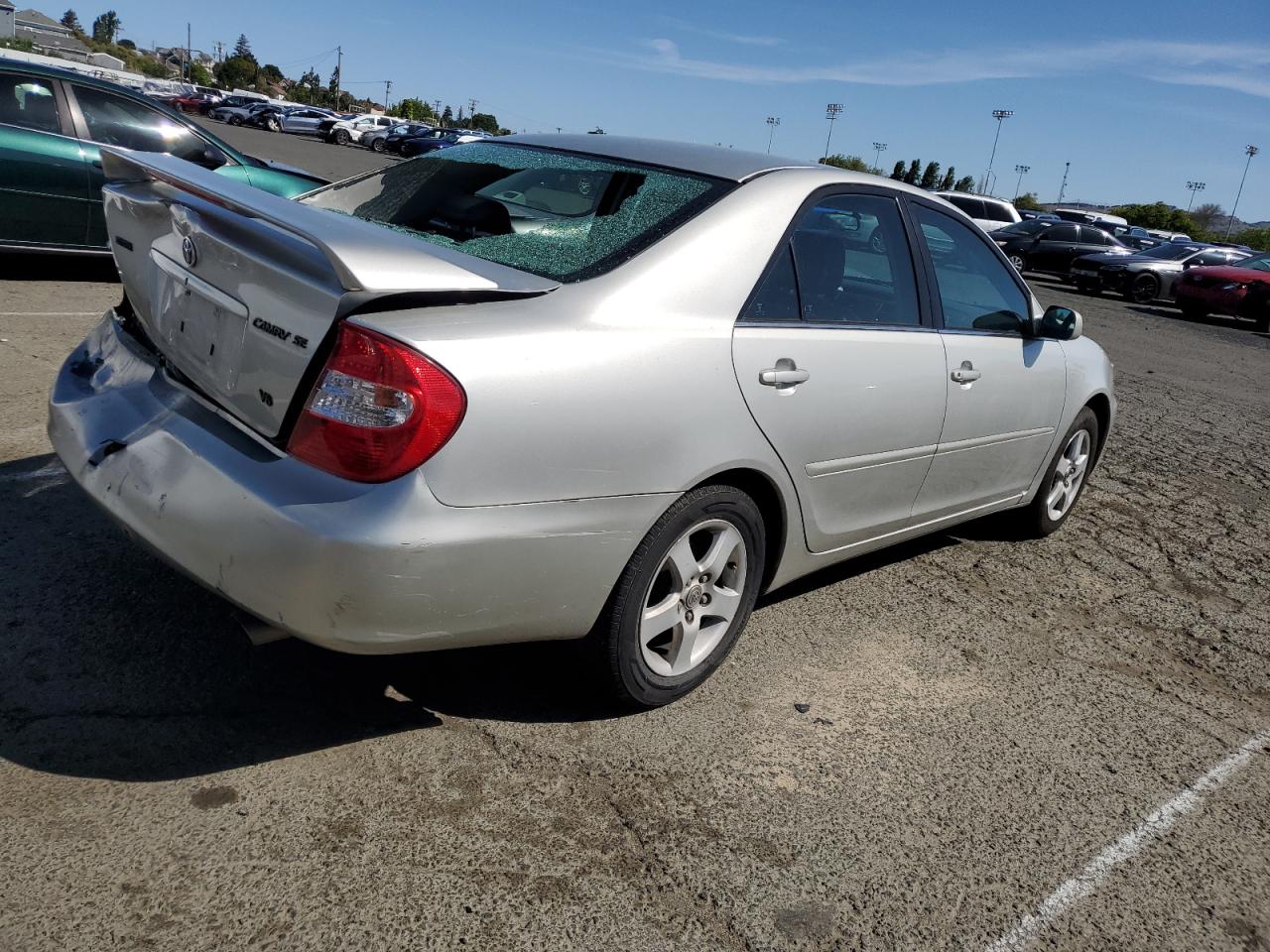 4T1BF30K02U001330 2002 Toyota Camry Le