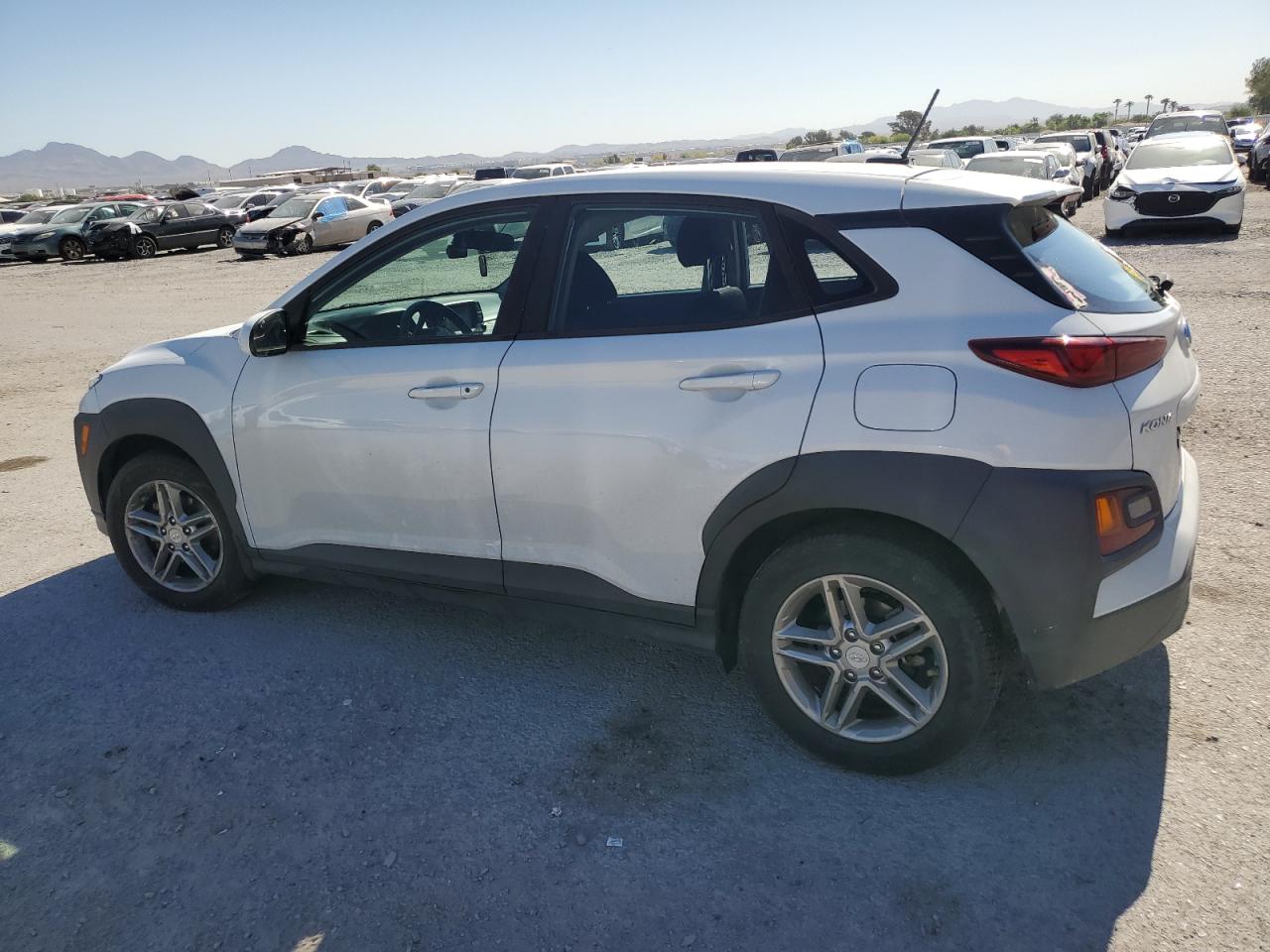 KM8K12AA2JU109512 2018 Hyundai Kona Se