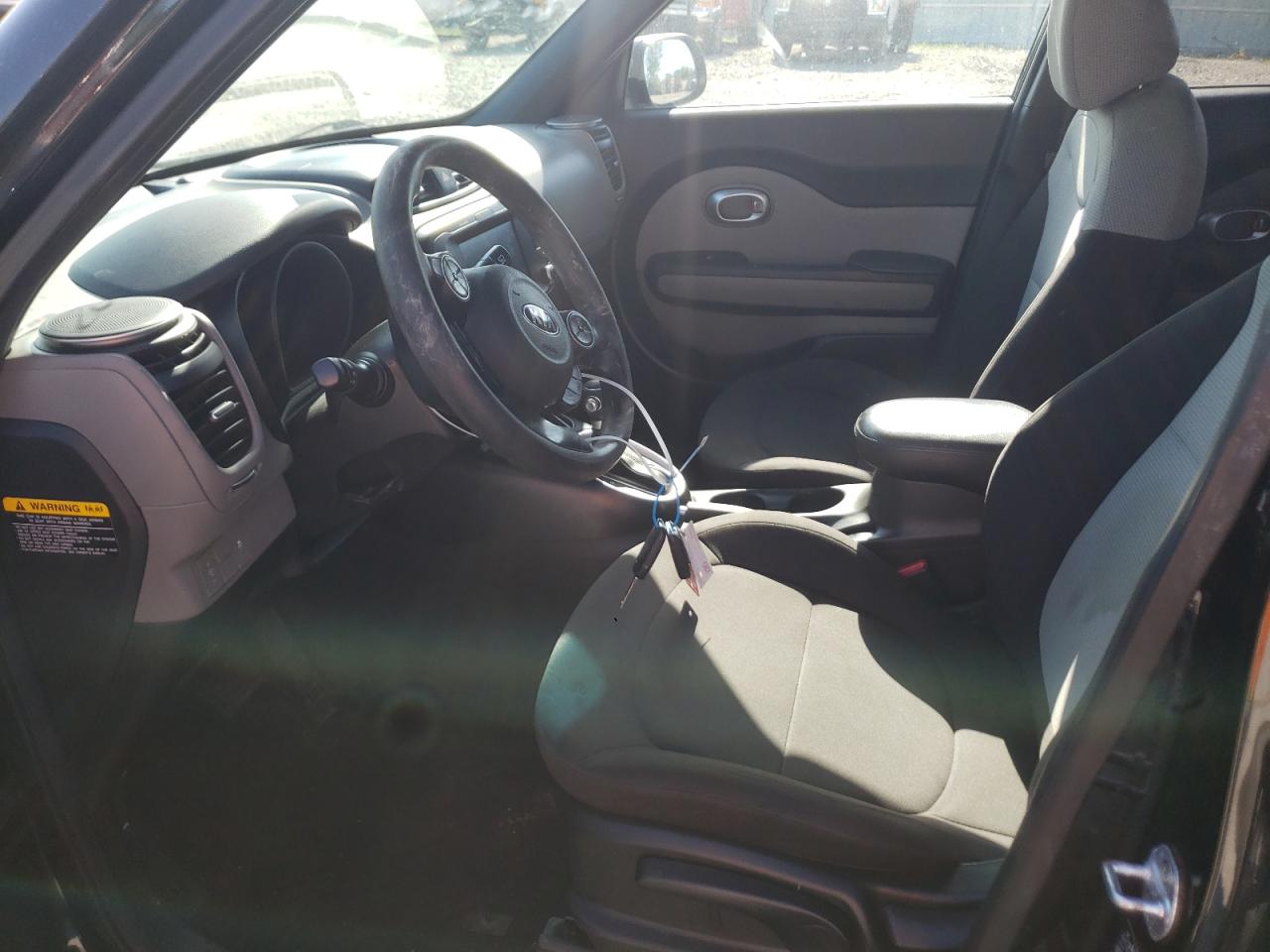 KNDJN2A29J7899371 2018 Kia Soul