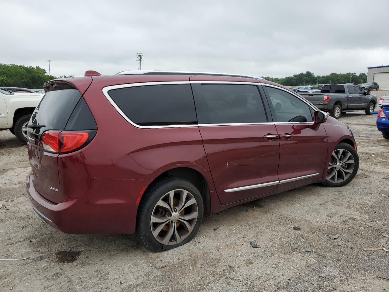 2C4RC1GGXHR559676 2017 Chrysler Pacifica Limited