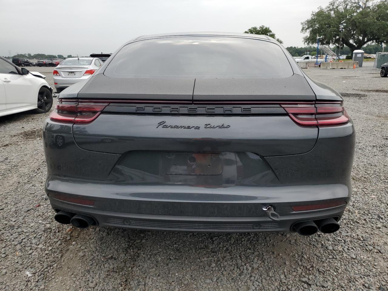 WP0AF2A72JL141985 2018 Porsche Panamera Turbo