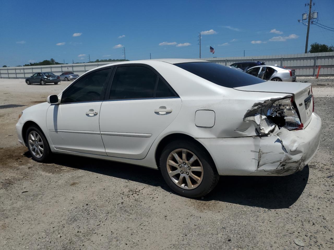 JTDBE32K340283929 2004 Toyota Camry Le