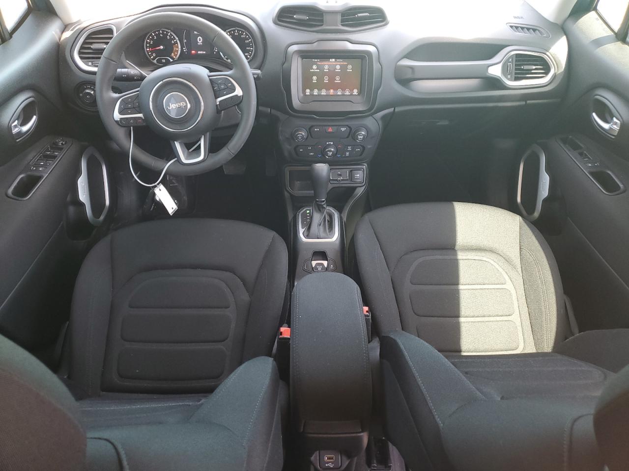 ZACNJABB1KPK84188 2019 Jeep Renegade Latitude