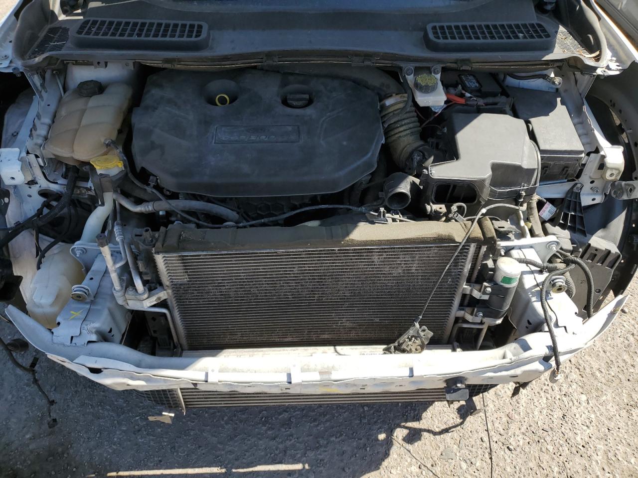 1FMCU0J96FUC80194 2015 Ford Escape Titanium