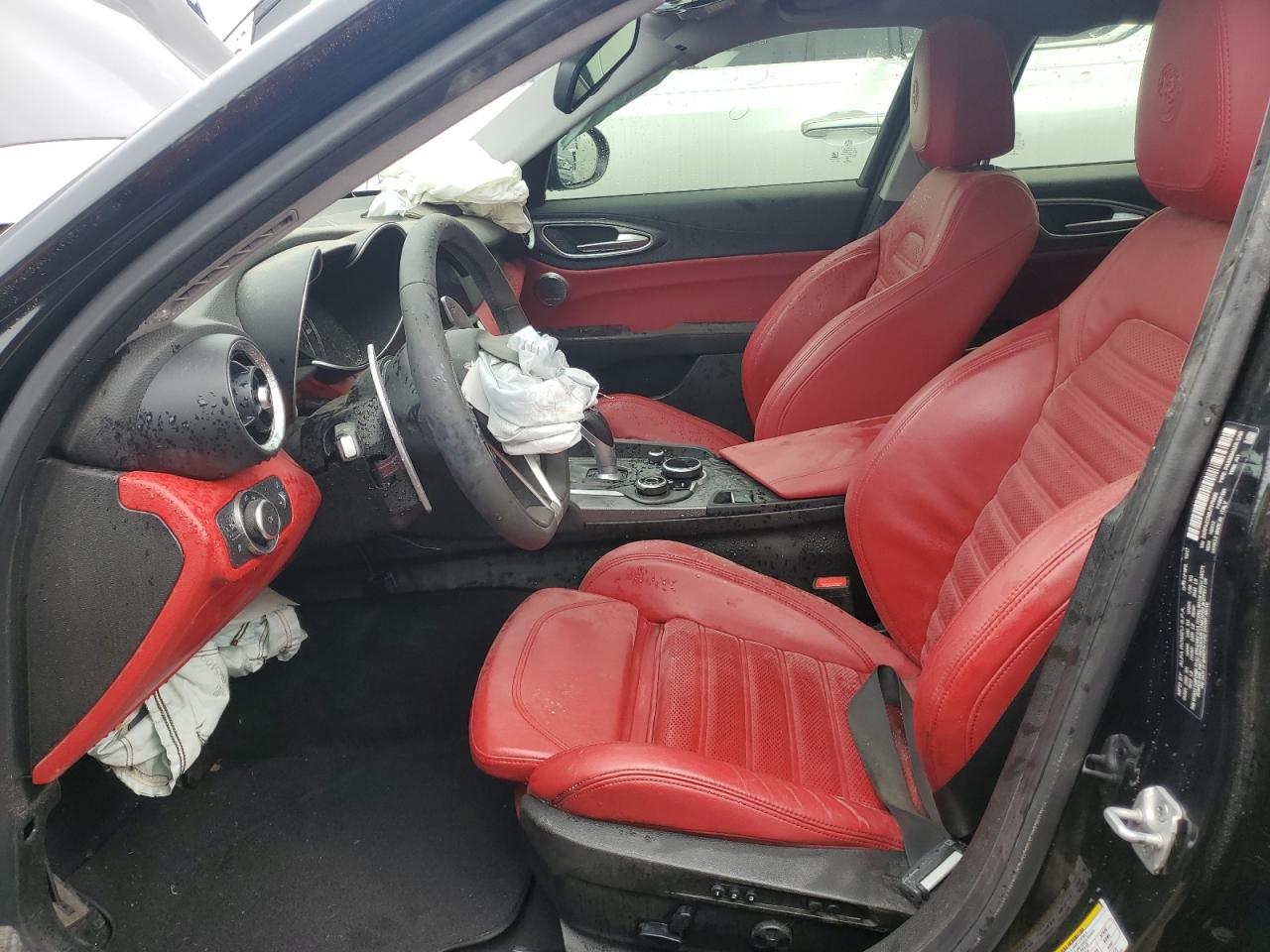 ZARFAECN6J7576895 2018 Alfa Romeo Giulia Ti