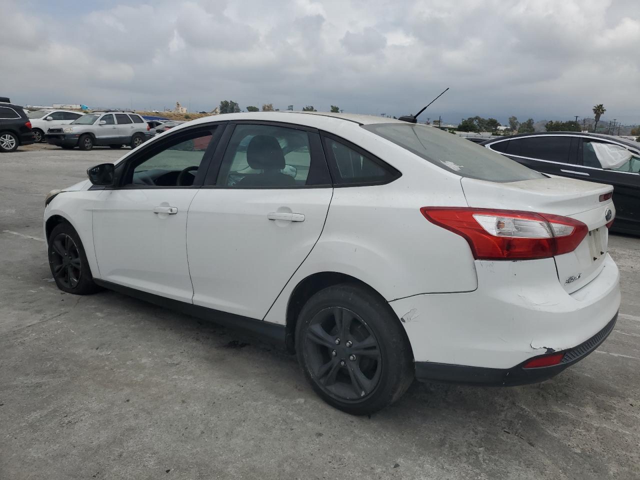 2013 Ford Focus Se vin: 1FADP3F26DL153743