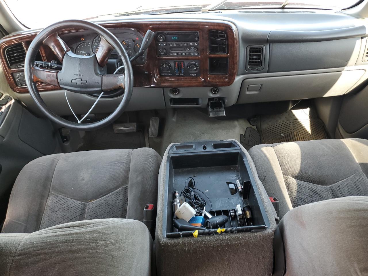 1GNEC13V74J321647 2004 Chevrolet Tahoe C1500