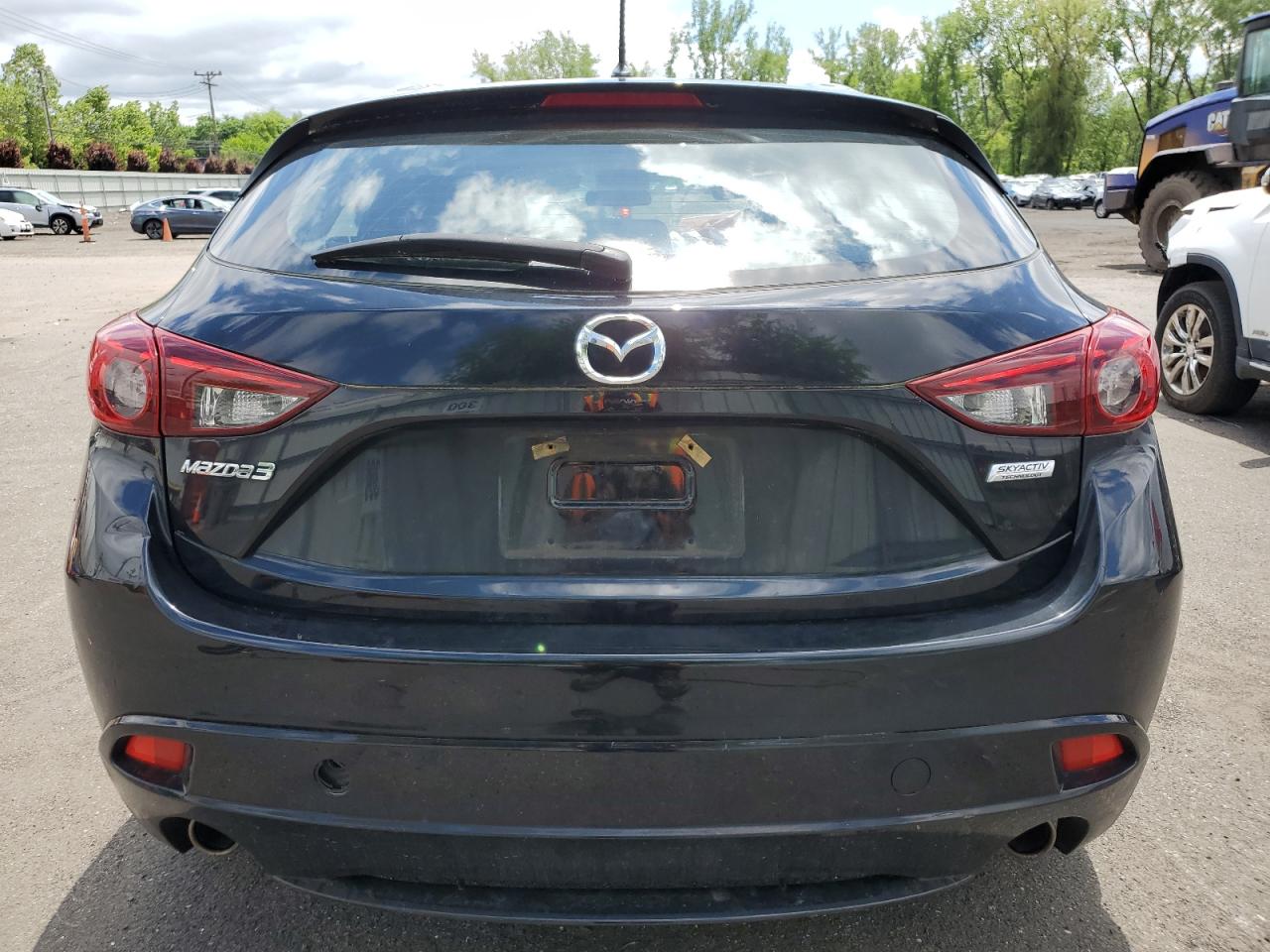 2014 Mazda 3 Touring vin: JM1BM1L72E1194897