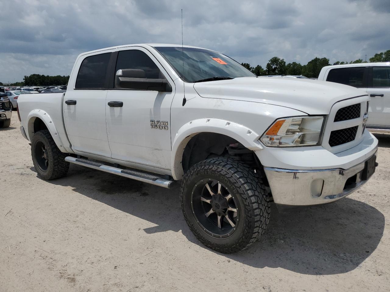 1C6RR7LT2ES247423 2014 Ram 1500 Slt