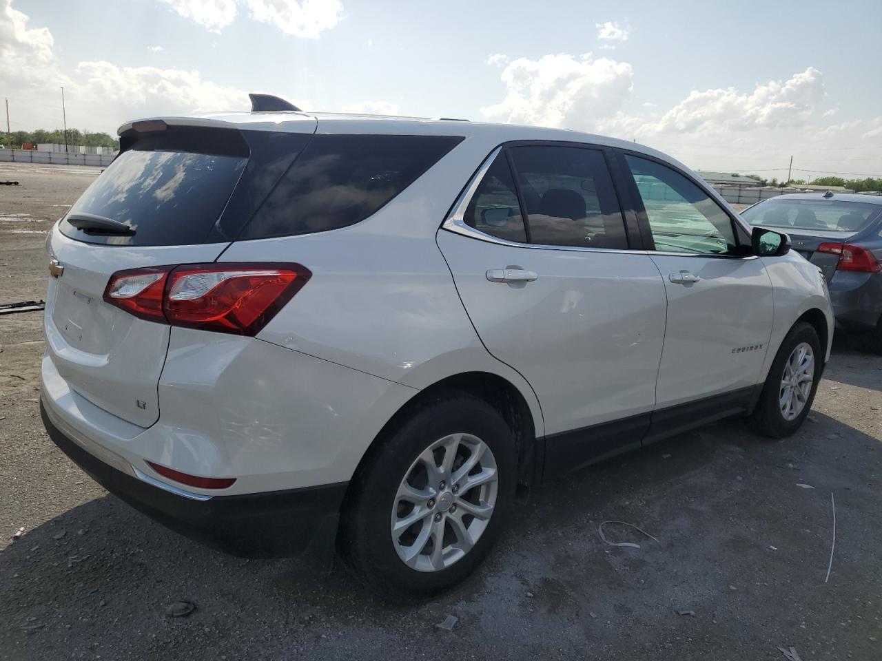 2GNAXJEV5J6269220 2018 Chevrolet Equinox Lt