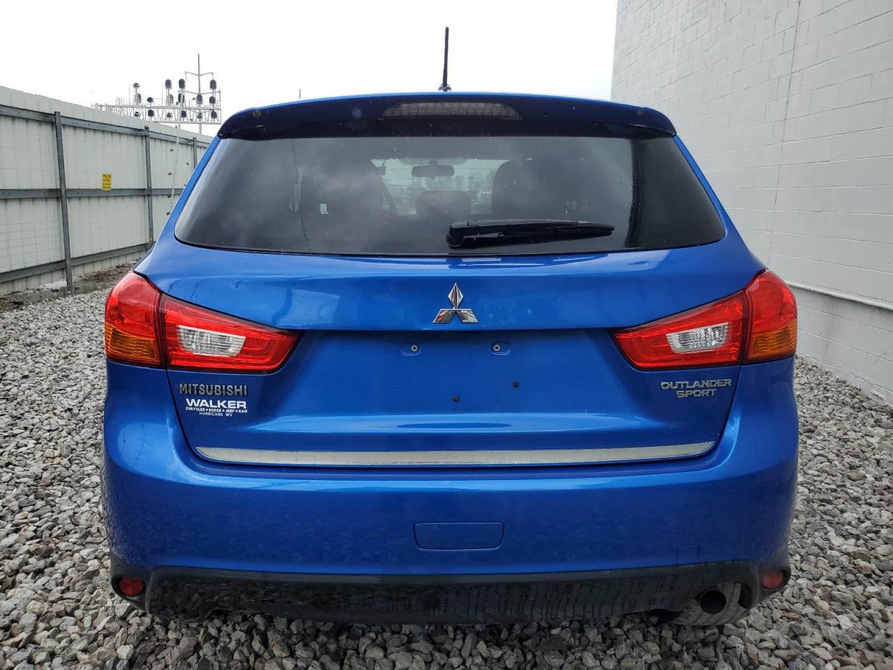 4A4AP3AU2FE006129 2015 Mitsubishi Outlander Sport Es