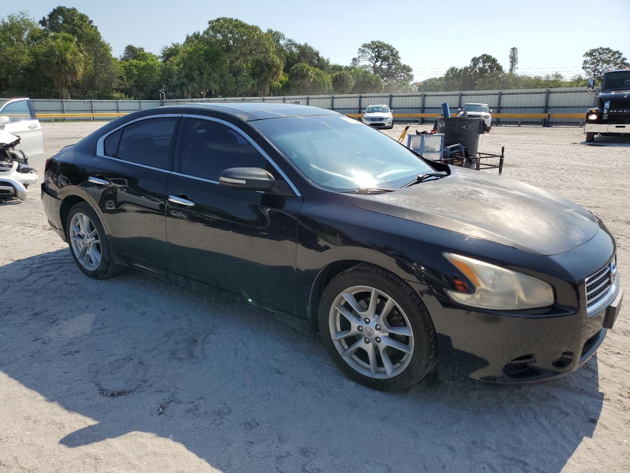 1N4AA51E79C817833 2009 Nissan Maxima S