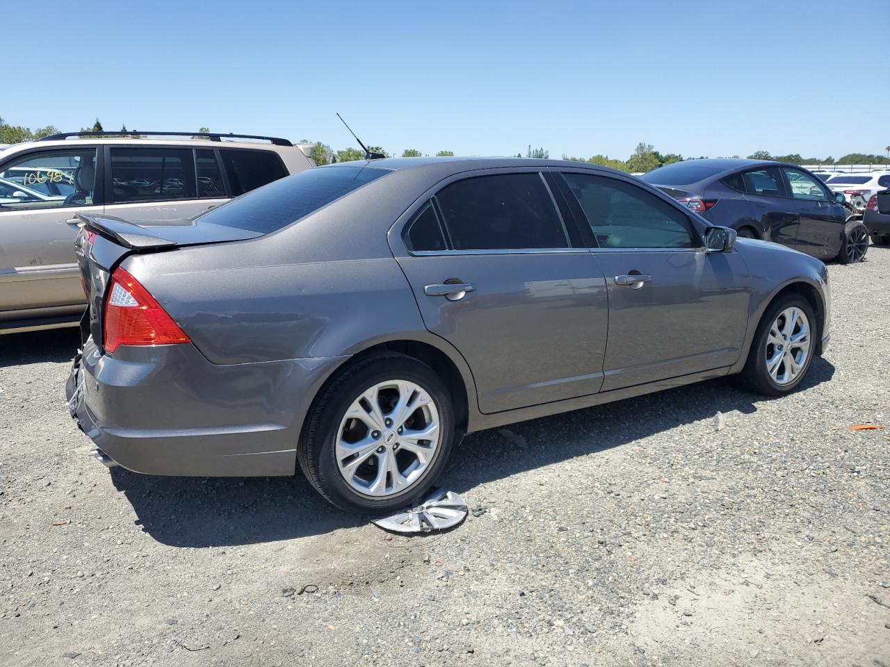 3FAHP0HA8CR109392 2012 Ford Fusion Se