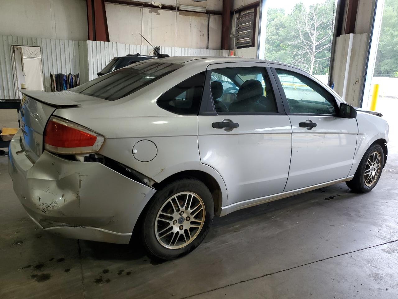 Lot #2628612390 2010 FORD FOCUS SE