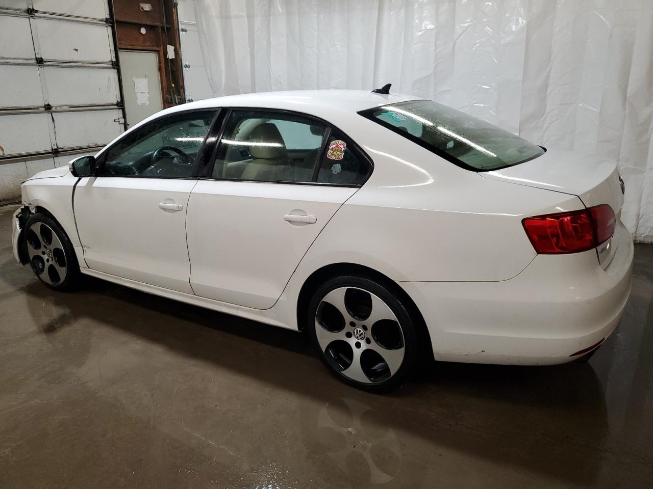 3VWDZ7AJ6BM350429 2011 Volkswagen Jetta Se