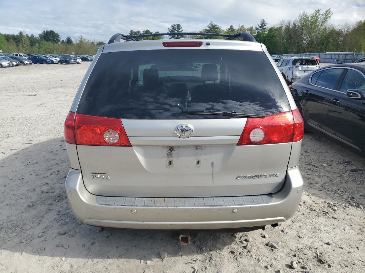 5TDYK4CC4AS315196 2010 Toyota Sienna Xle