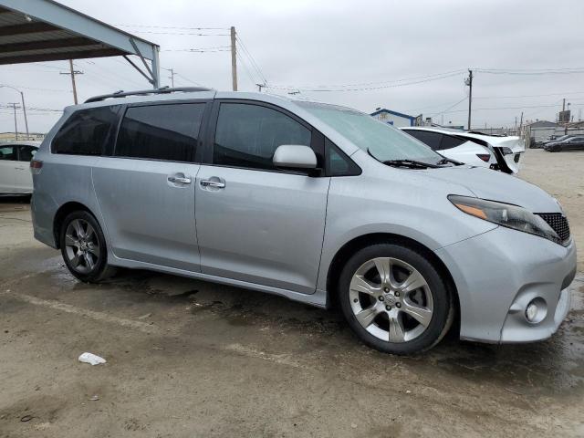  TOYOTA SIENNA 2015 Серебристый