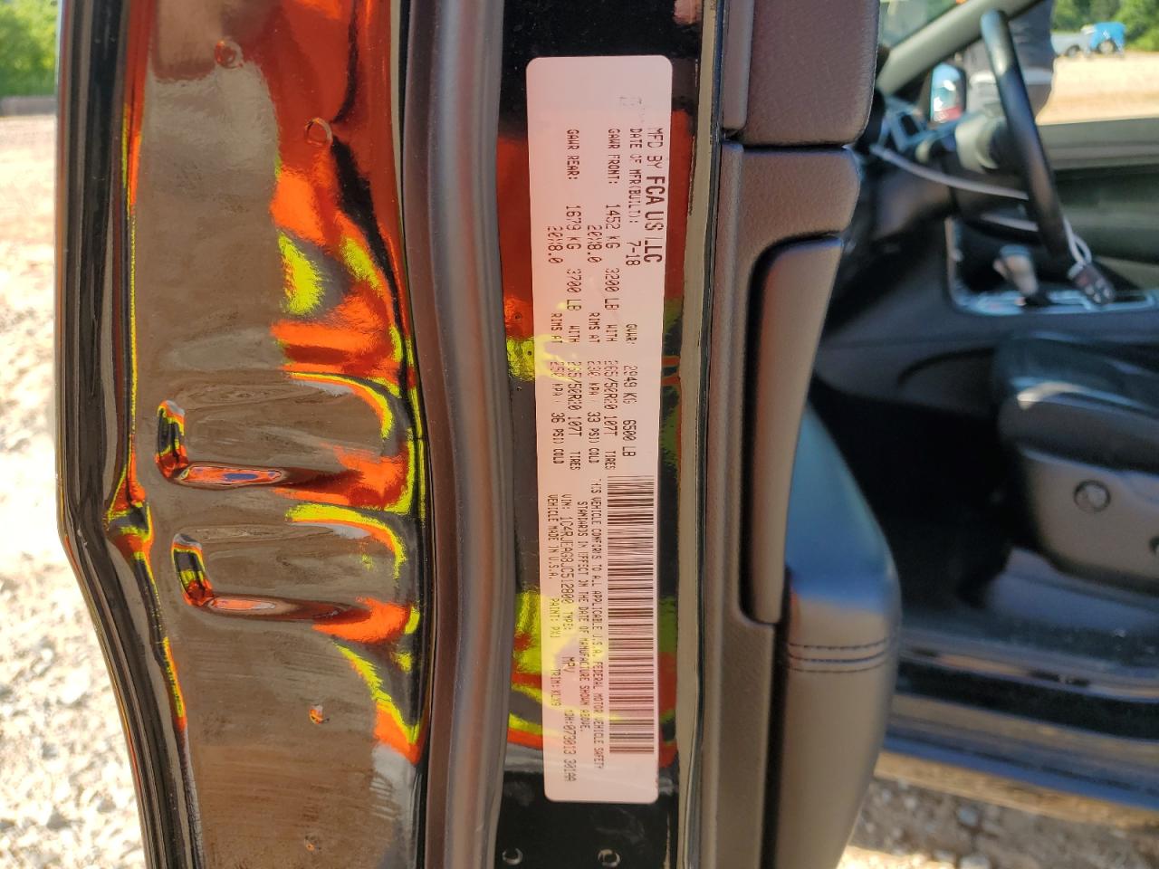 1C4RJEAG8JC512800 2018 Jeep Grand Cherokee Laredo