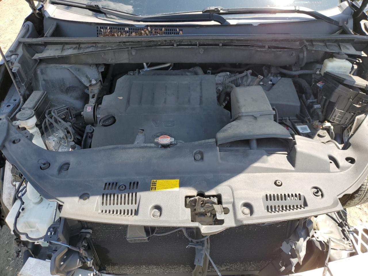 5TDZKRFH9FS107573 2015 Toyota Highlander Le