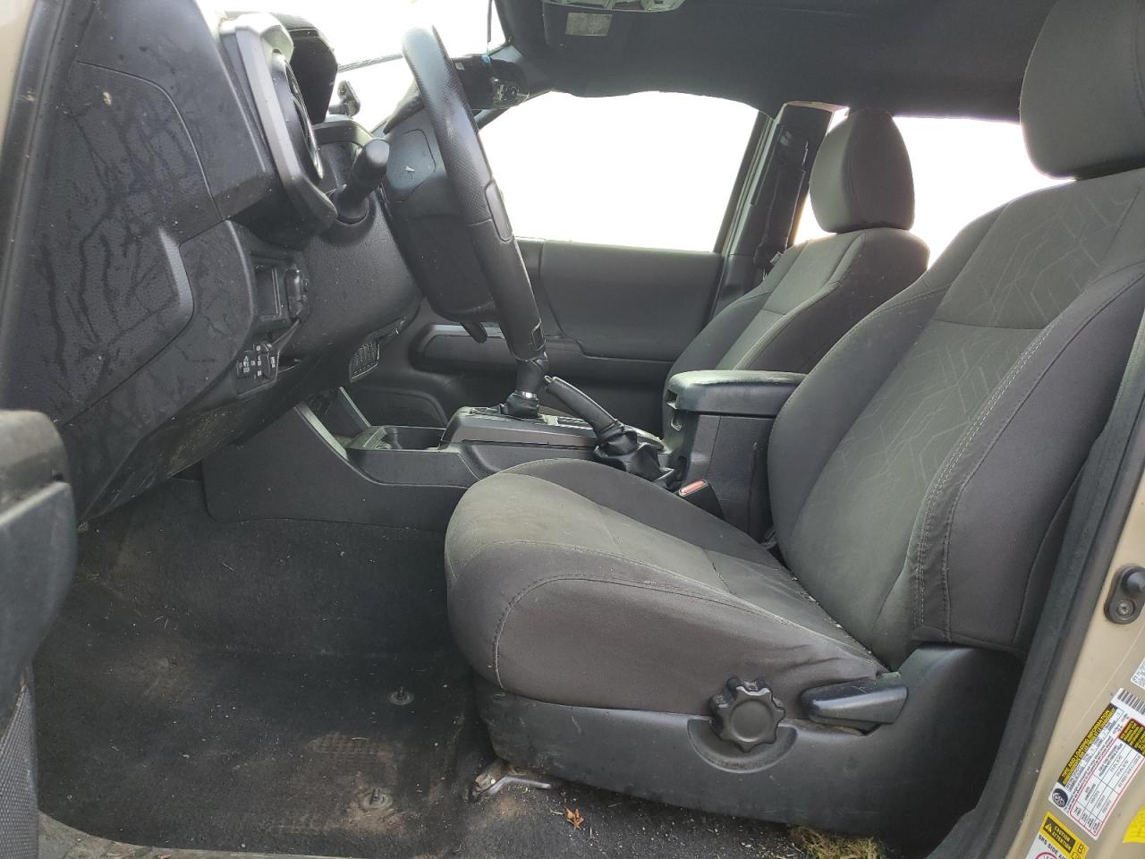 3TMCZ5AN9HM069319 2017 Toyota Tacoma Double Cab