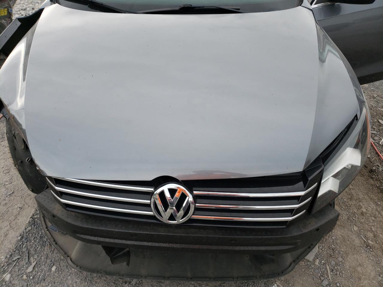 2015 Volkswagen Passat S vin: 1VWAT7A30FC099971