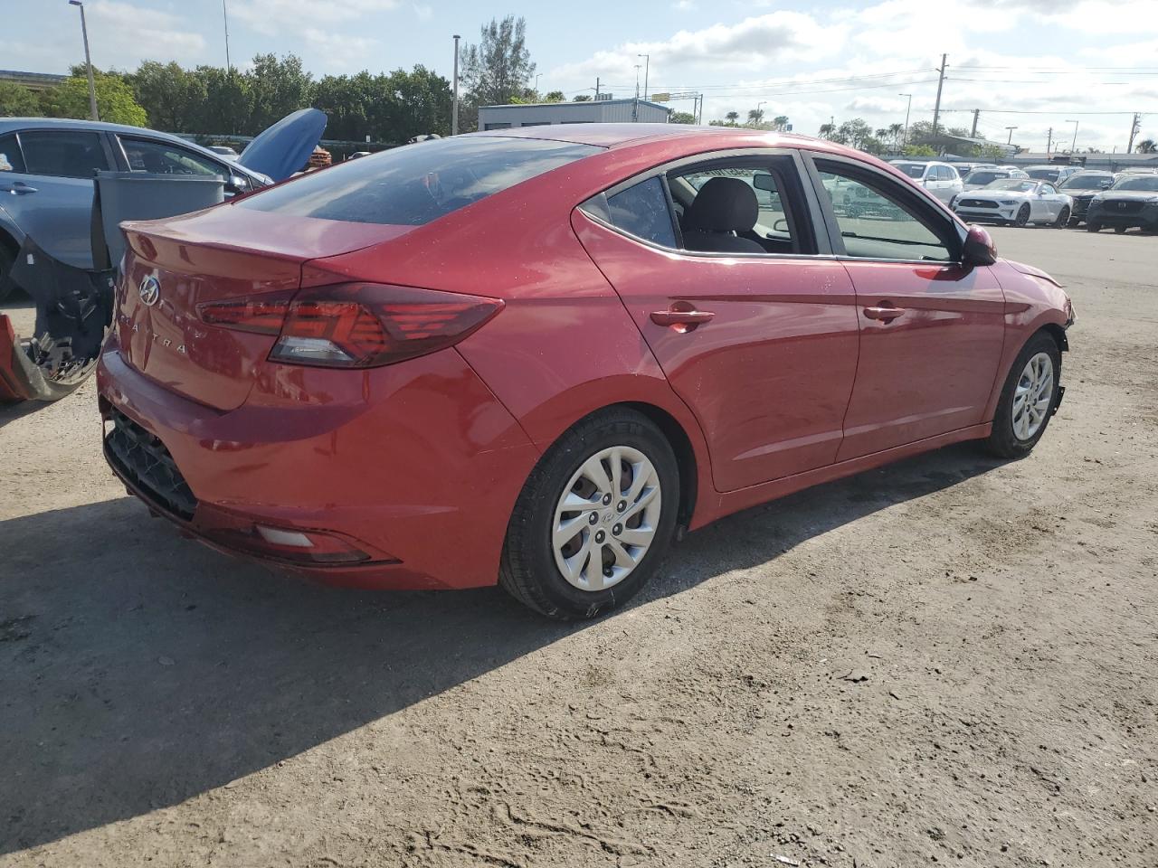 KMHD74LF3KU815451 2019 Hyundai Elantra Se