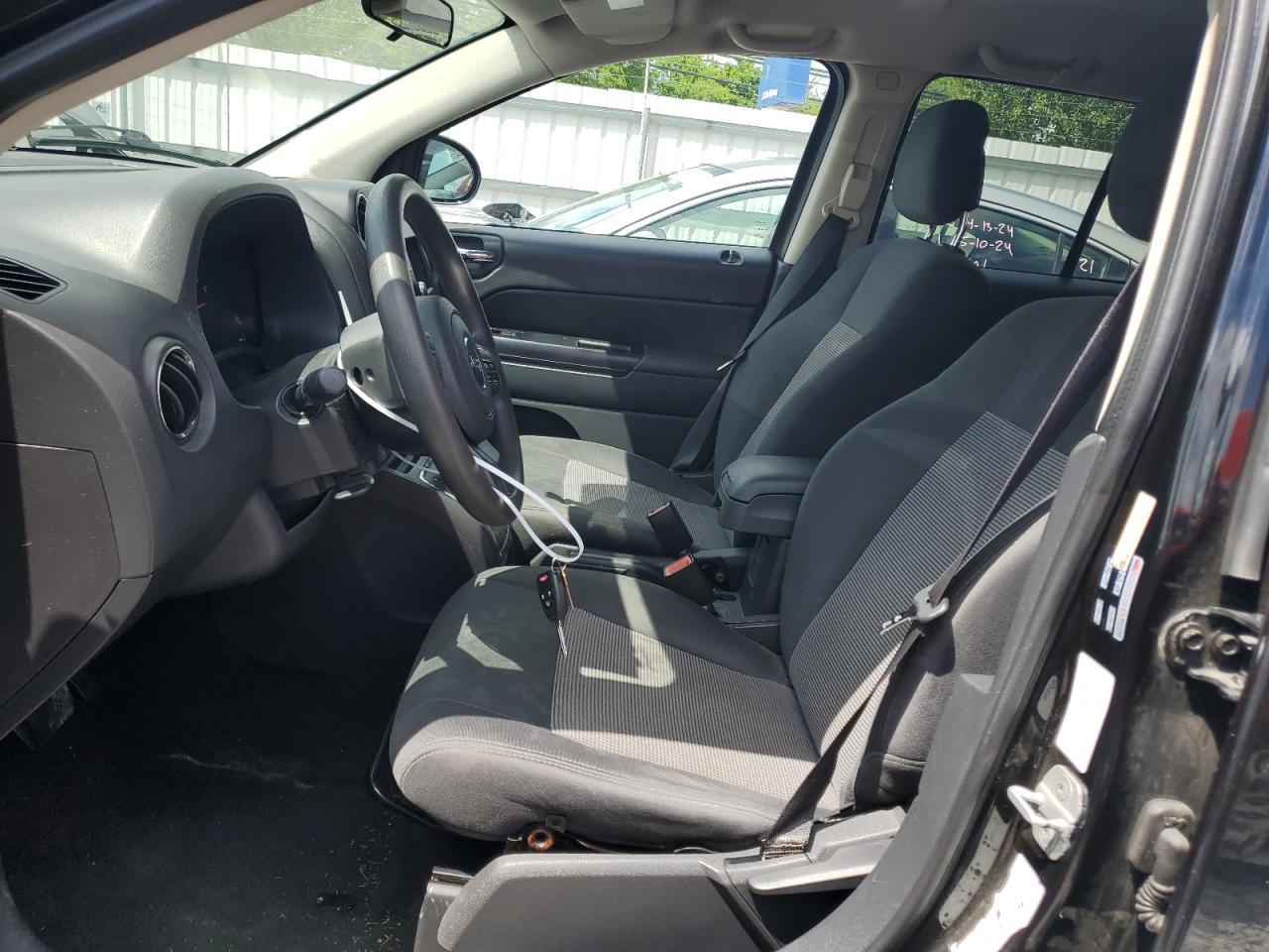 1C4NJCBA1CD550492 2012 Jeep Compass Sport