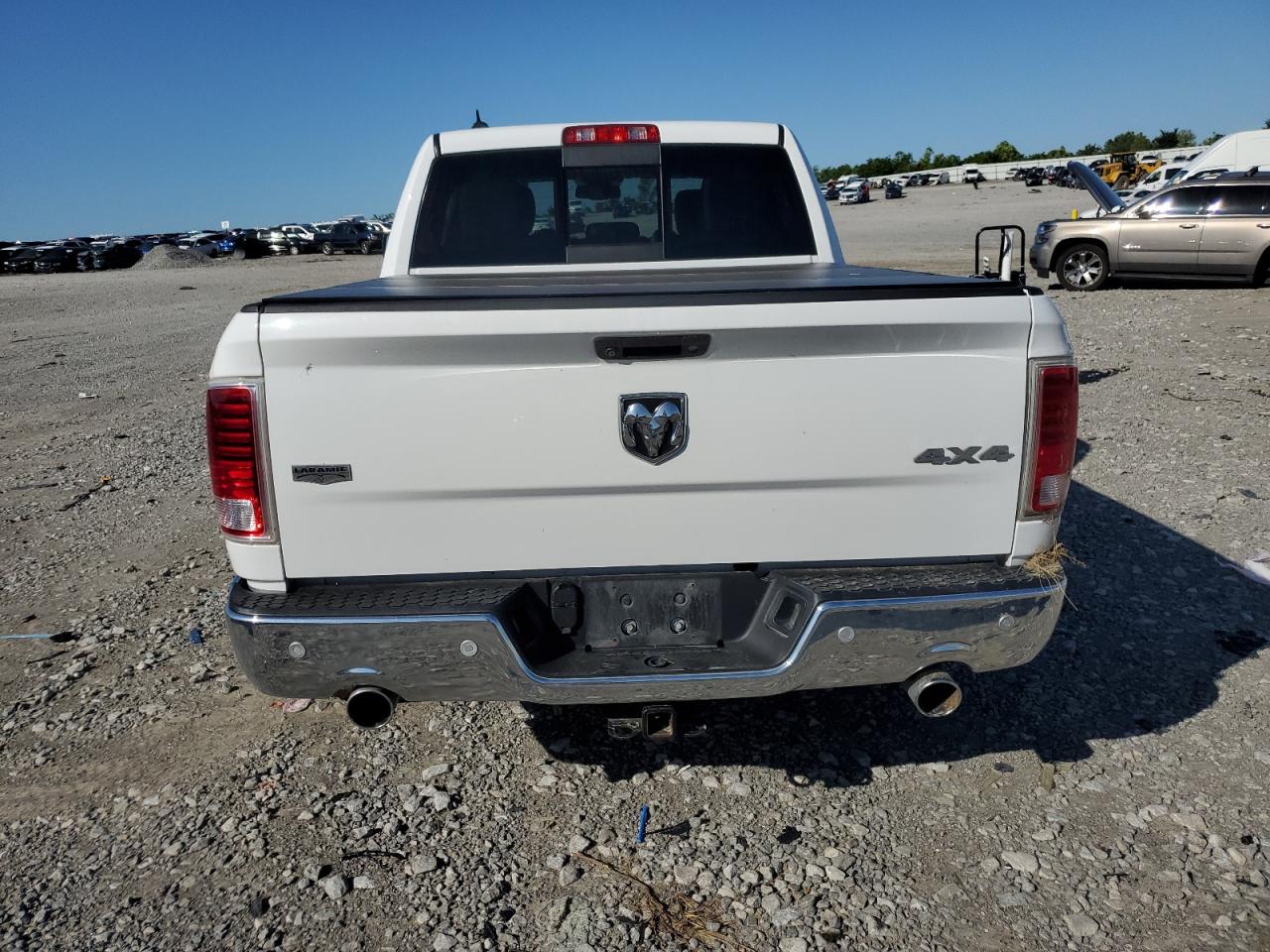 1C6RR7NT3ES379779 2014 Ram 1500 Laramie