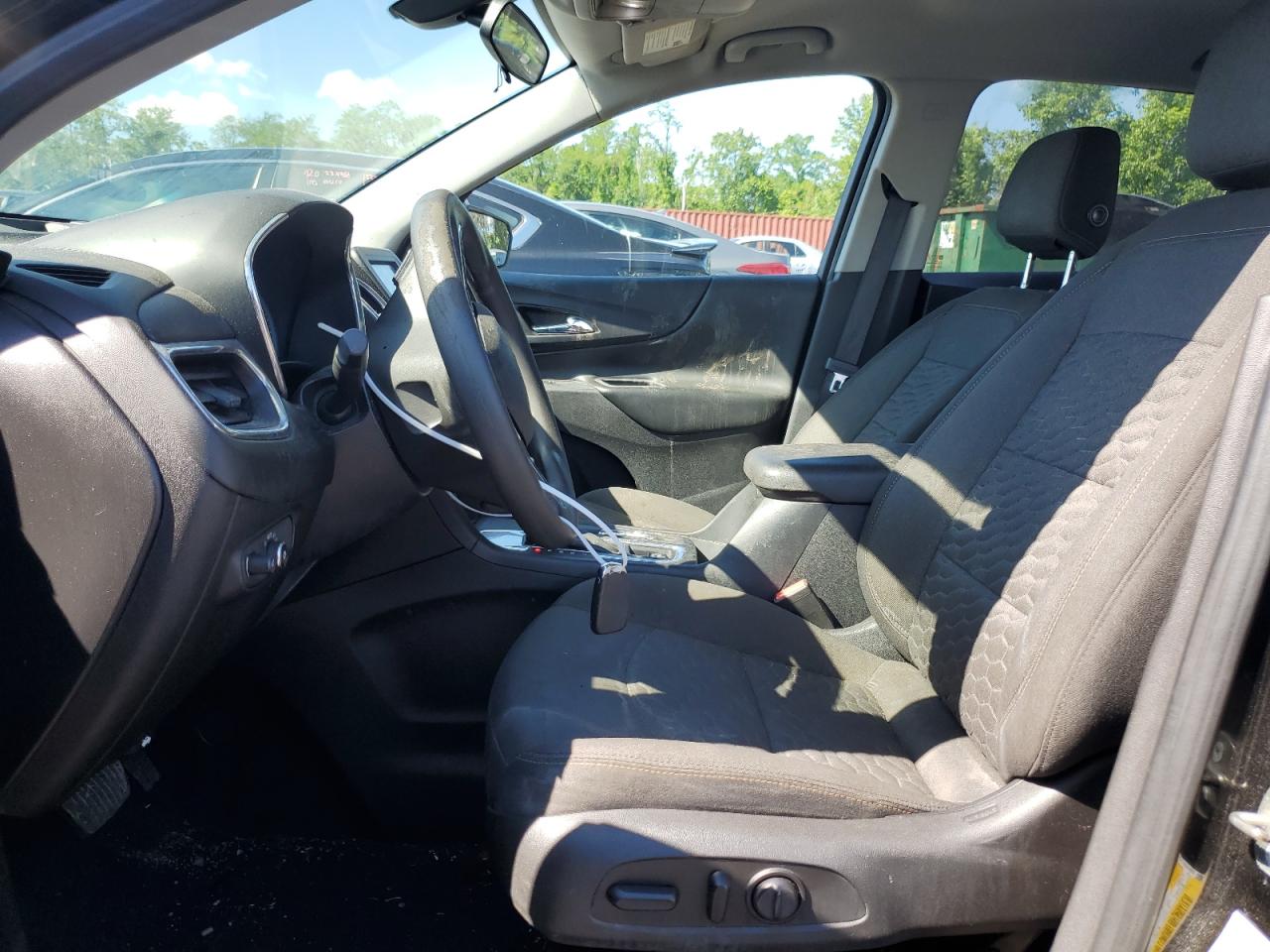 2GNAXJEV7J6256436 2018 Chevrolet Equinox Lt