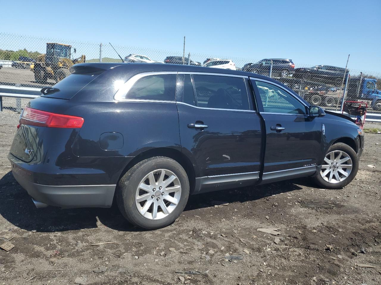 2LMHJ5NK6KBL03468 2019 Lincoln Mkt