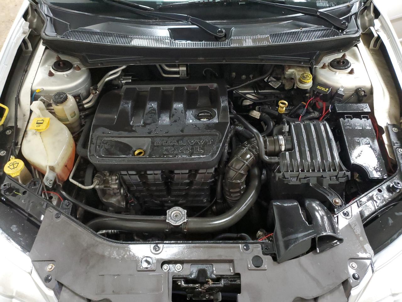 1C3CC5FB2AN161128 2010 Chrysler Sebring Limited