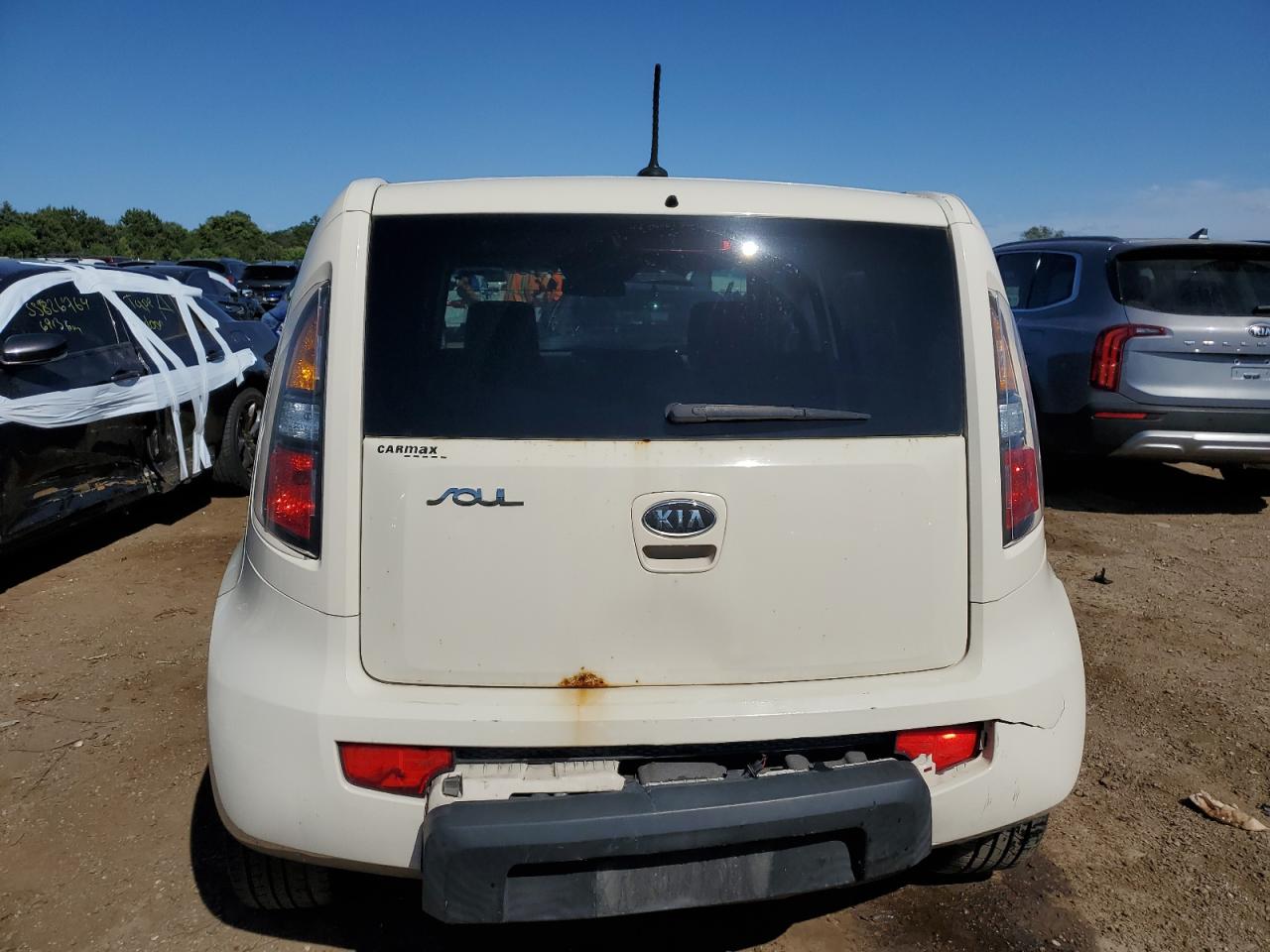 KNDJT2A2XA7151038 2010 Kia Soul +