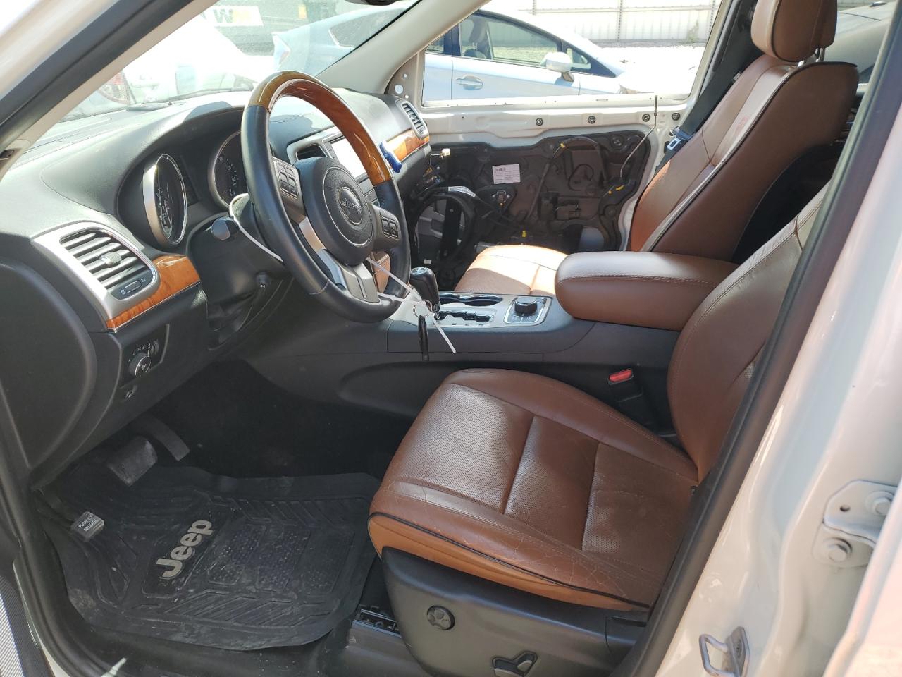 1C4RJFCG2CC325235 2012 Jeep Grand Cherokee Overland