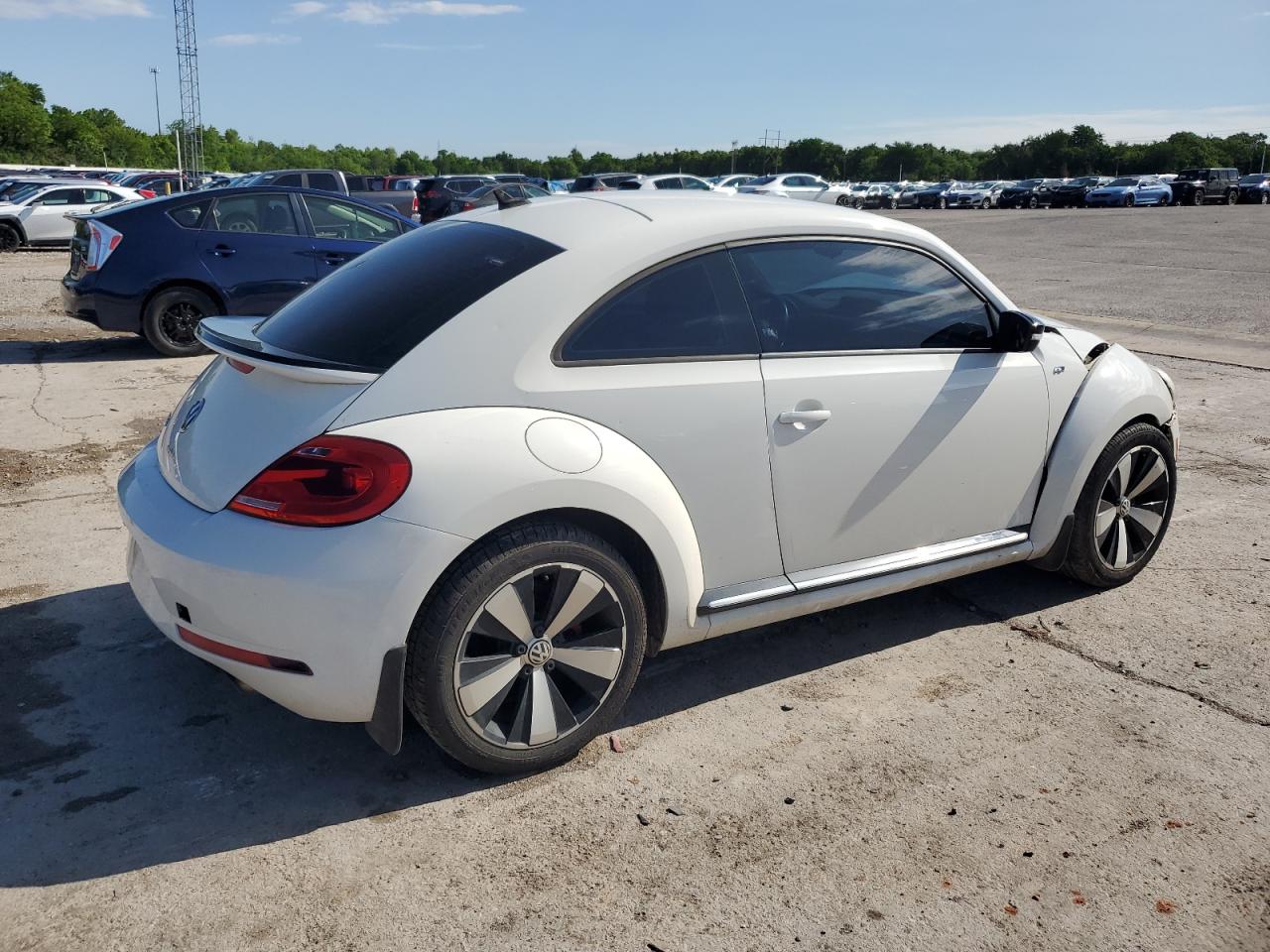 2014 Volkswagen Beetle Turbo vin: 3VWVS7AT7EM628382