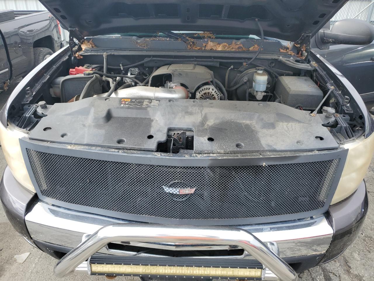 1GCRKSE32BZ305076 2011 Chevrolet Silverado K1500 Lt