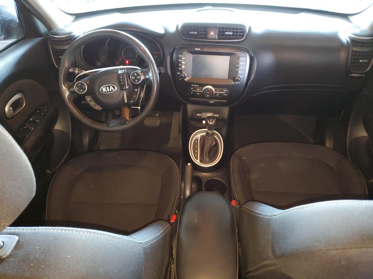 KNDJP3A58J7572969 2018 Kia Soul +