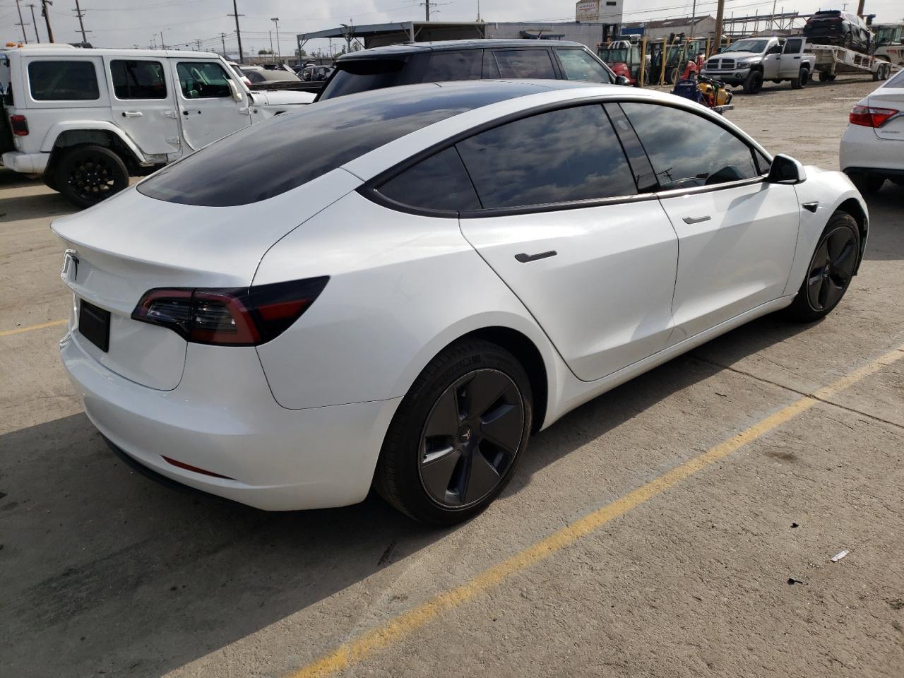 2023 Tesla Model 3 vin: 5YJ3E1EA3PF603283