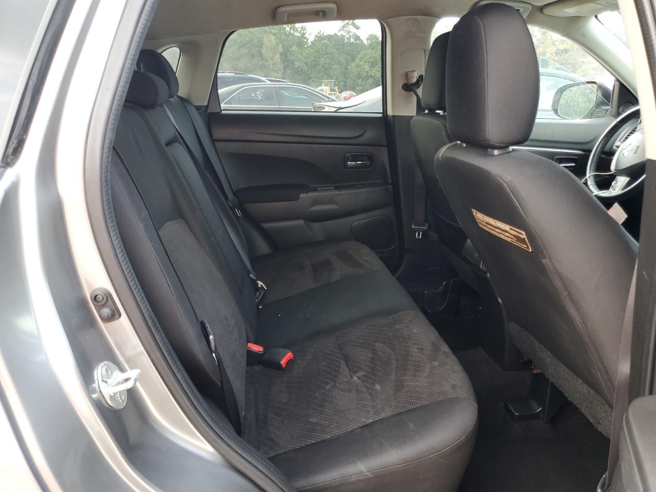 4A4AP4AW5FE035664 2015 Mitsubishi Outlander Sport Se