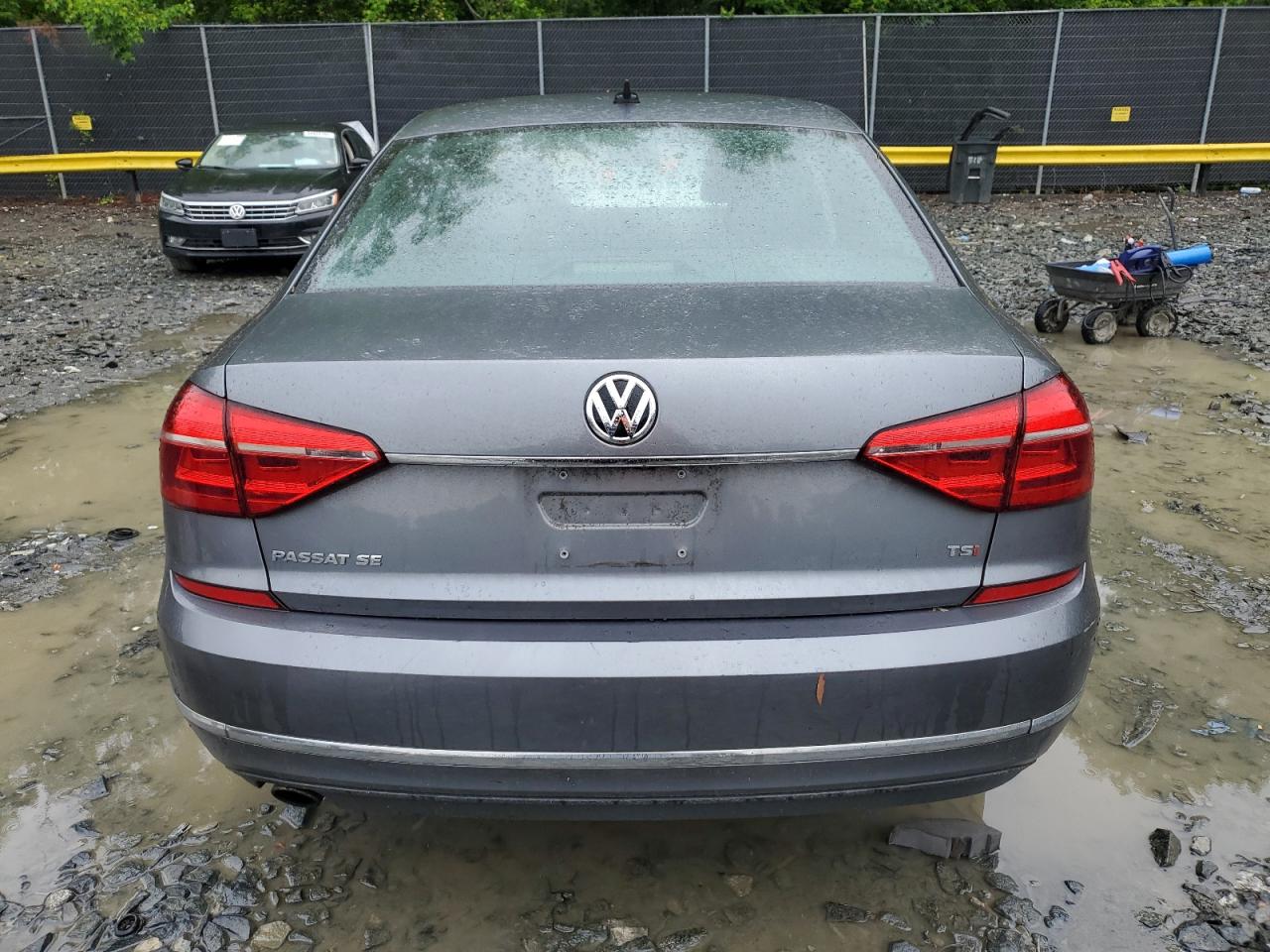 1VWBT7A35GC048603 2016 Volkswagen Passat Se