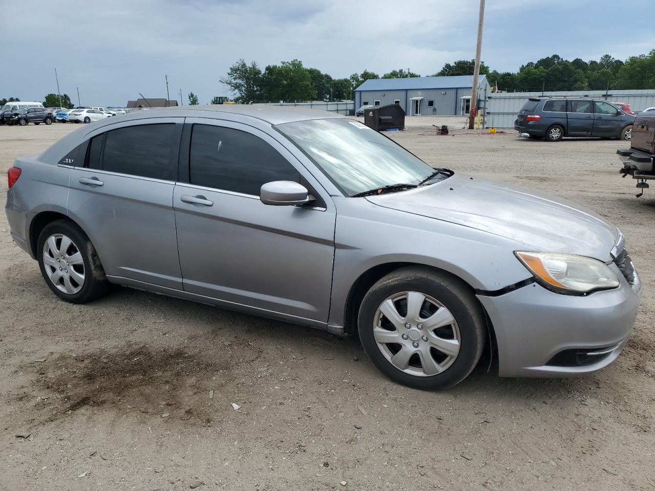 2014 Chrysler 200 Lx vin: 1C3CCBAB7EN209847