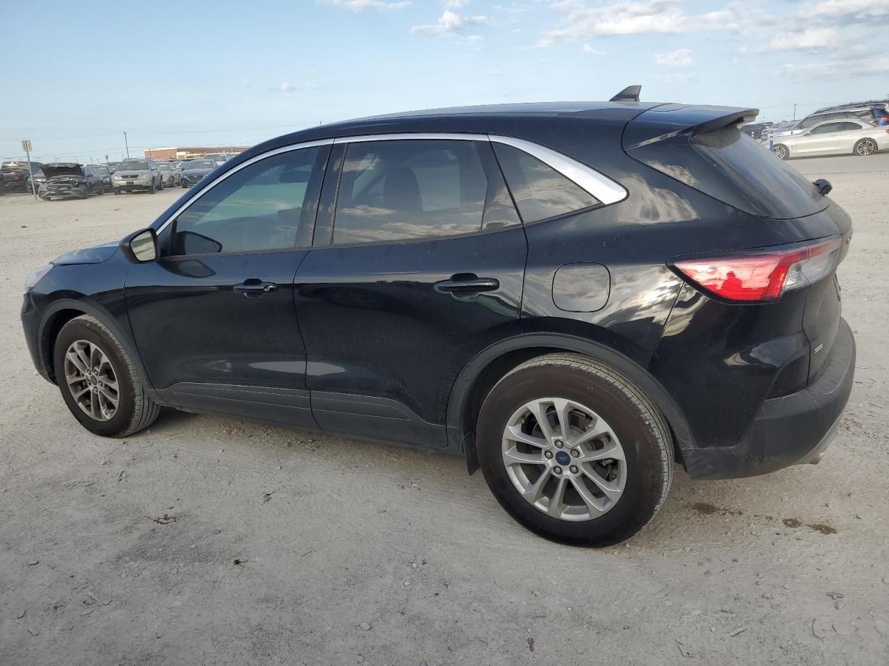 2022 Ford Escape Se vin: 1FMCU0G60NUC00156