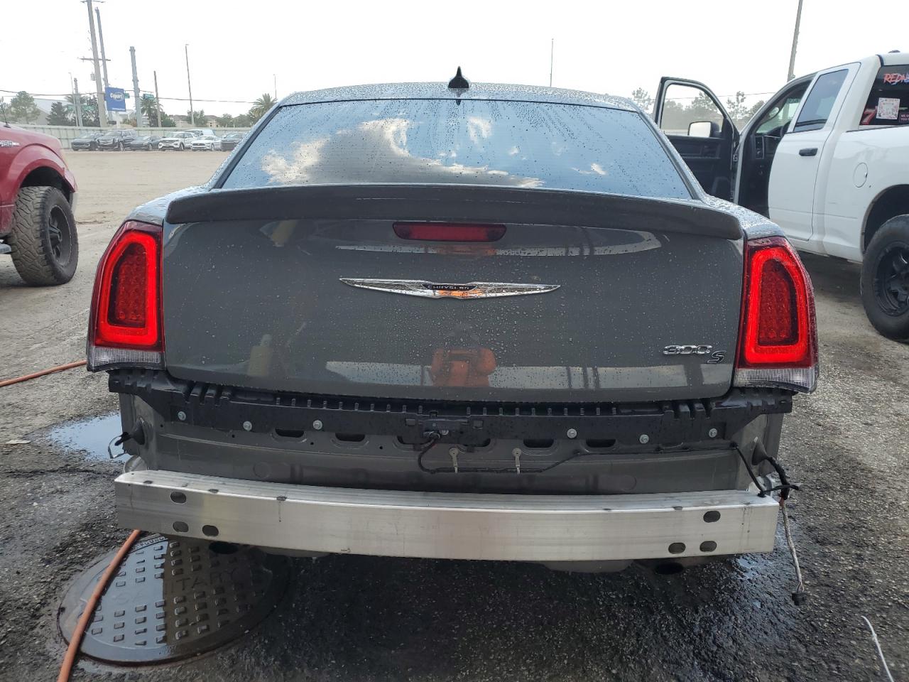 2C3CCABT6KH679342 2019 Chrysler 300 S