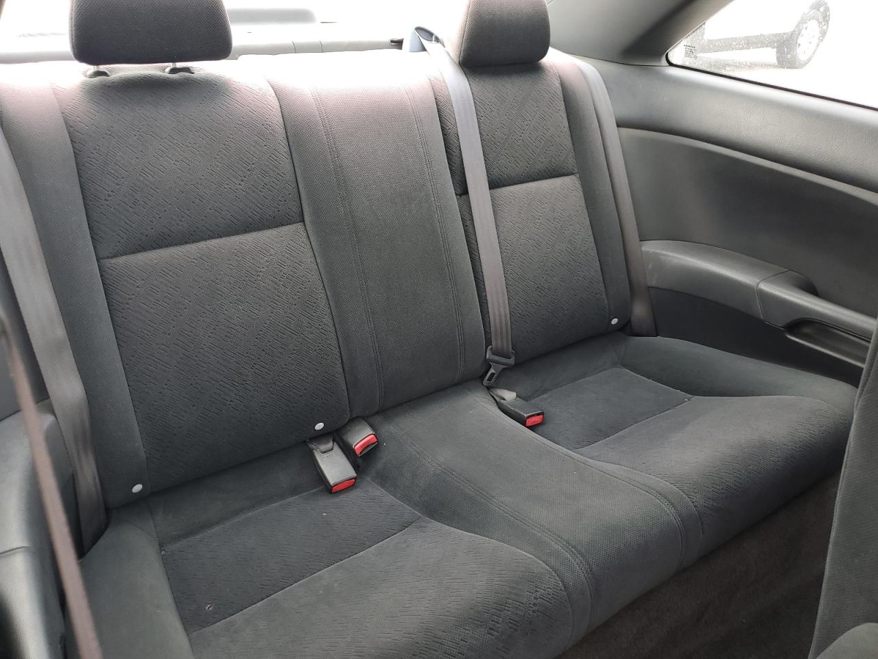 1HGEM22584L010151 2004 Honda Civic Lx