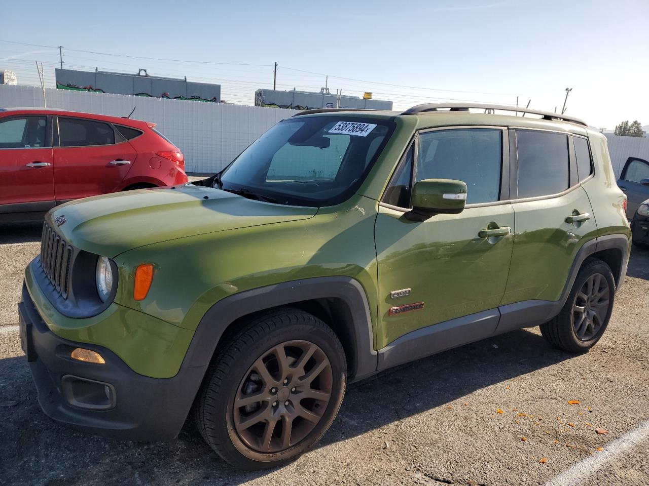 2016 Jeep Renegade Latitude vin: ZACCJABW0GPD32428