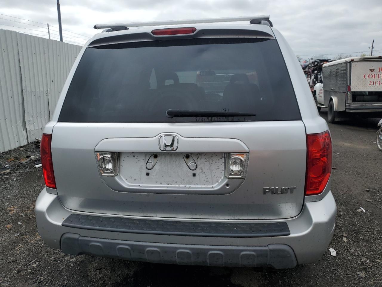 2HKYF18575H530855 2005 Honda Pilot Exl