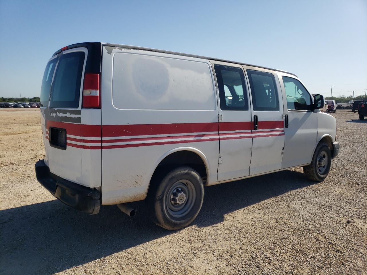 1GCWGFCA1B1190031 2011 Chevrolet Express G2500